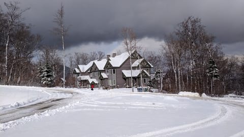 Jay Cloud Looming...