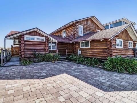 View of cabin from street