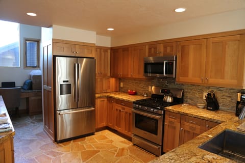Upgraded, gourmet kitchen