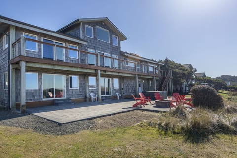 Welcome to The Oregon Beach House!