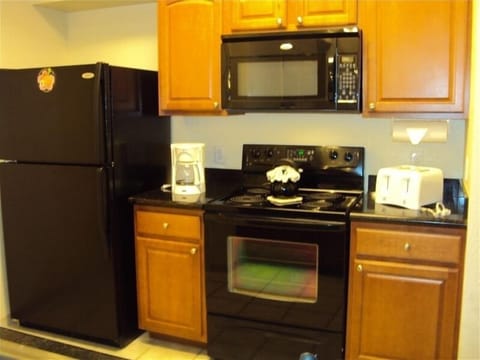 Closer view of full on-site Kitchen Appliances.