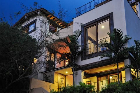 Villa Yerbabuena.