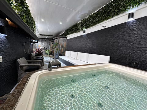 Indoor spa tub