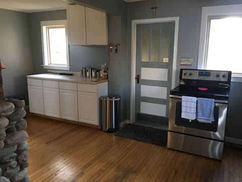 Large open kitchen with new appliances