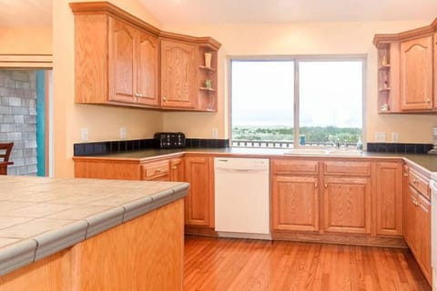 66174-180380-X-jlCyE6Ymut8TJsgPeC--wEeKf2gAi42r8PAjhU-nLU-64a716ba53ef3