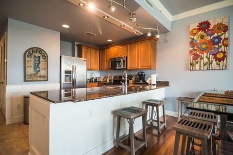 Our kitchen offers all that is needed to prepare & enjoy delicious family meals