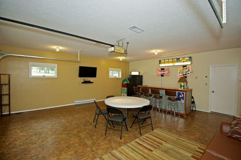 Guest cottage game room.