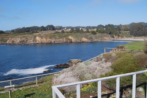 Caspar beach below and to the right ...