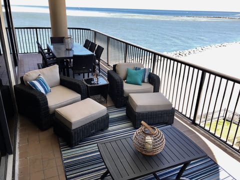 Enjoy views of Gulf and Perdido Pass from huge balcony 