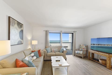 22-Shoreline-Villas-7-Living