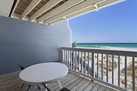 22-Shoreline-Villas-7-Main-Balcony