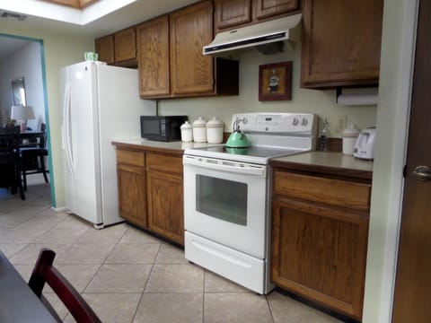 Kitchen, side by side refrigerator with ice maker, micro, smooth top elect range