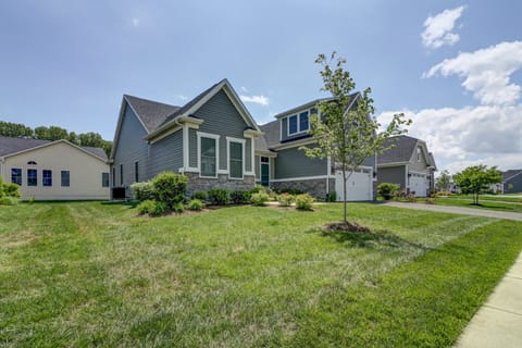 Welcome to Gloucester Drive in The Grande at Canal Pointe!