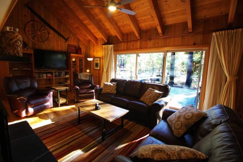 Wonderful space to relax, in and outside!