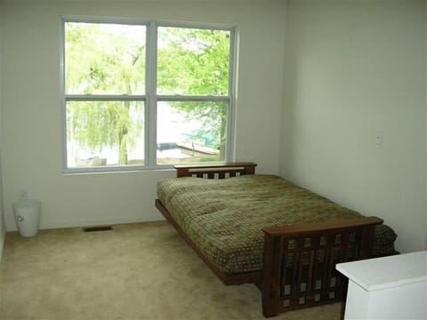 loft area with convertable double bed (it now has blinds)