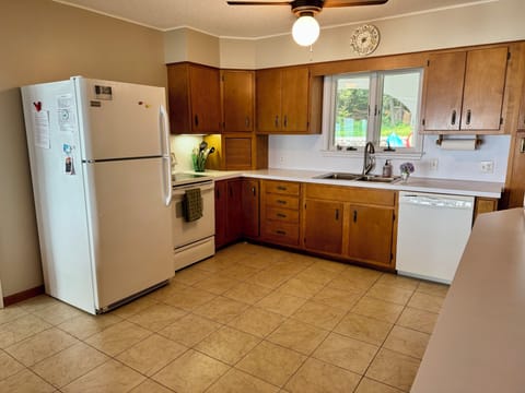 Kitchen, open & spacious