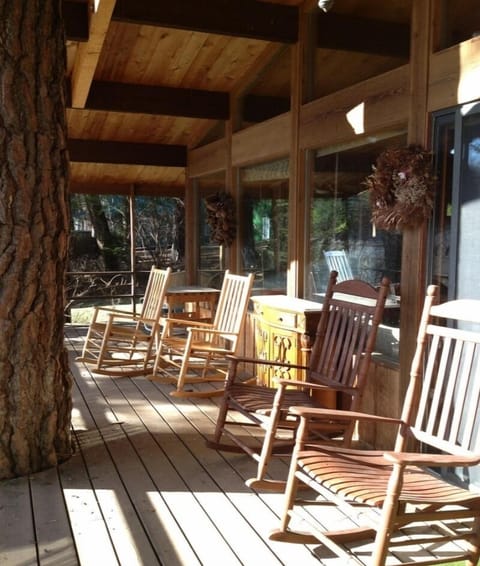 Read on the porch or just watch every body having a great time on the lake