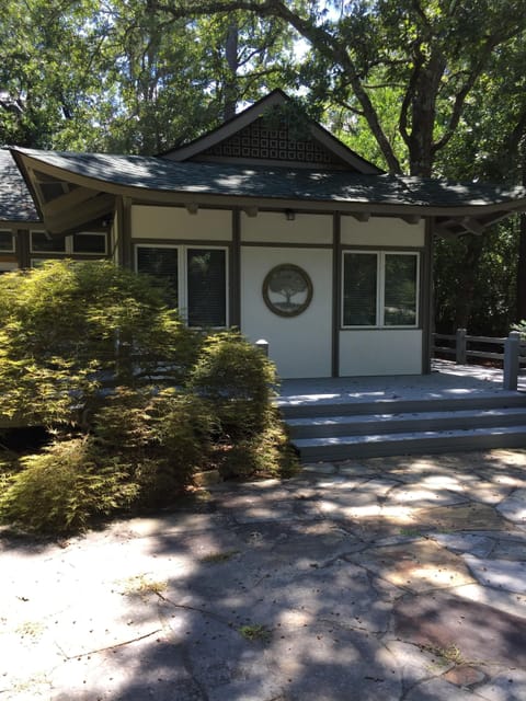 Cute, clean, quiet....."just right"