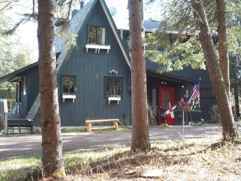 Pulling into the circle driveway.