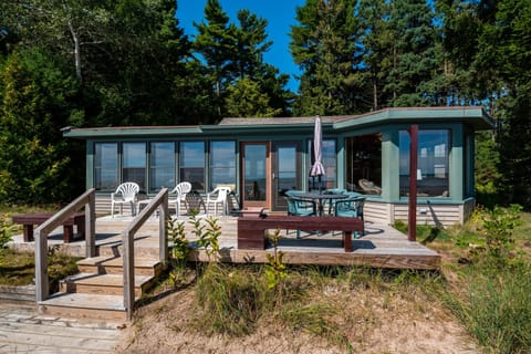 Deck to be beach and lake