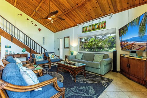 Spacious Living Area with 75-inch 4K TV, Queen Sofabed (2021), AC, Ceiling Fan