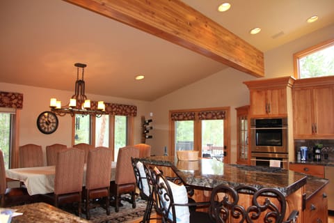 gorgeous gourmet kitchen is a chef's dream!