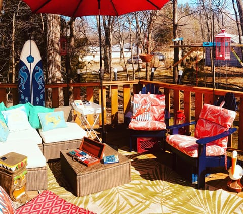 Backyard deck at Auggie’s Surf House