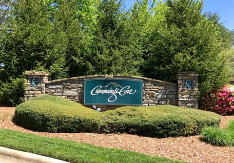 Welcome to Cummings Cove
