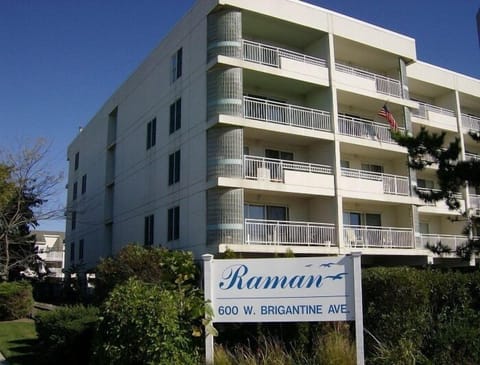 Brigantine's Raman Beach Resort
