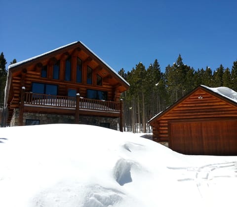 Fresh Snow on a bluebird day!
