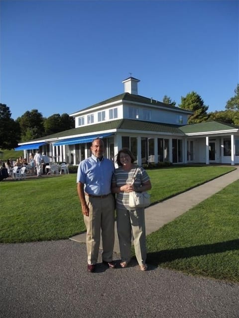 A great variety of excellent golf courses and restaurants with 35 minutes. 