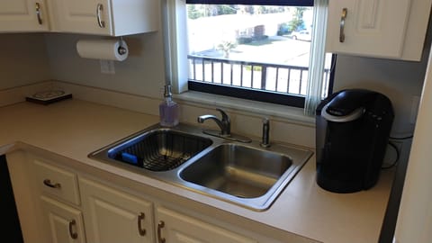 Kuerig coffee maker and regular coffee pot also available