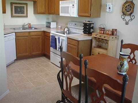 Fully equipped kitchen and the dining room