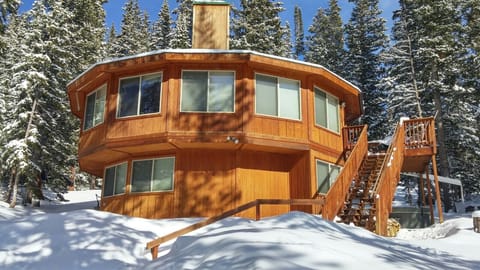 Welcome to The Peaceful Valley Lodge!