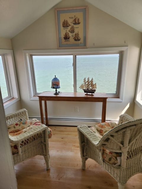 Main house - upstairs Lake Erie lookout