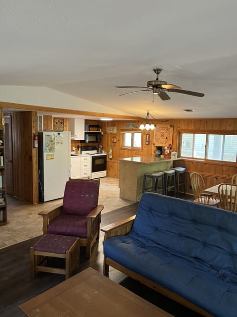 Great room to make family memories. AC to cool off after hot beach days!