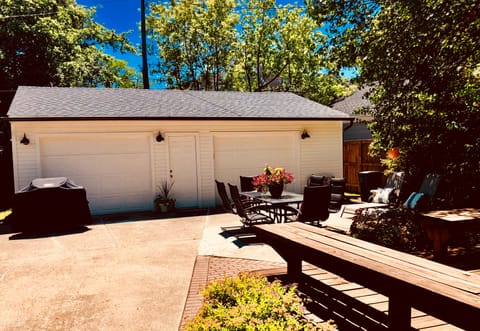 Urban oasis with tons of seating, dinning, rocking or lounging. 