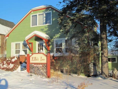 Blanketed in Snow and still cozy!
