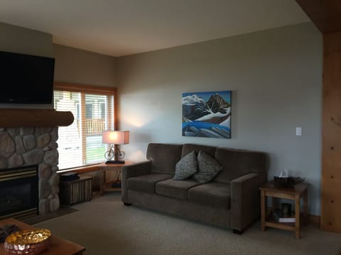 Living room - sofa bed/comfy sofa with great views