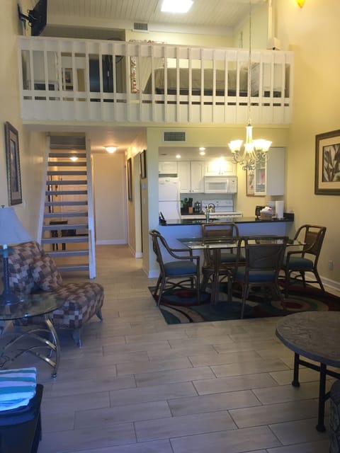 new flooring in entire condo installed 5/20
looking up into the loft area 