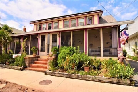 Welcome to 41 Baltimore Ave- Situated right in the middle of the commercial district  ,this cottage offers the reminders of yester-year with all the convenience's of today!