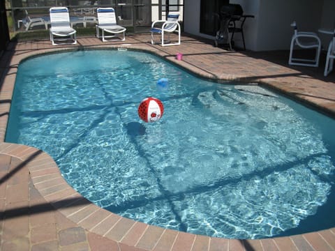 Private pool with heating option at the house - have a splash!