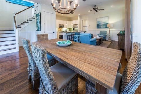 Large Open Floor Plan!