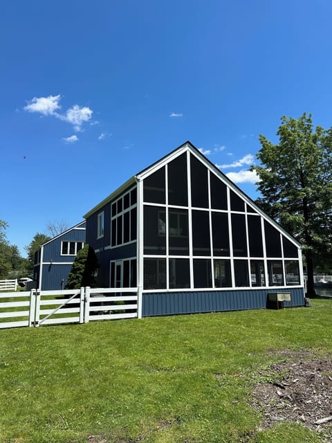 Large Screened-In Porch