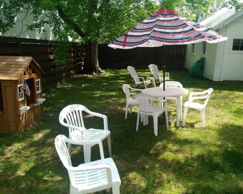 Relax and grill out in the fully fenced yard.
