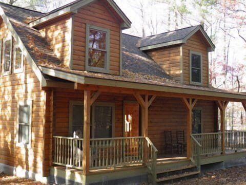 Front of cabin with covered porch