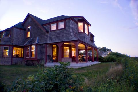 The Mainstay's Front Porch Overlooking The Ocean