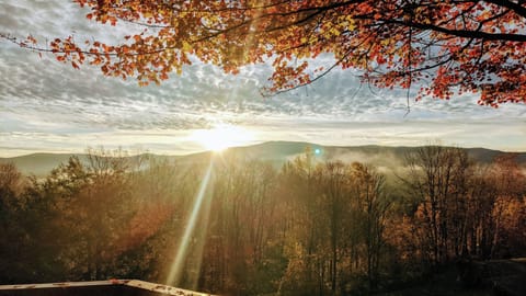 Beautiful morning sunrise and mountain views from most every room.