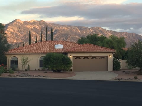 Beautiful SaddleBrooke Home