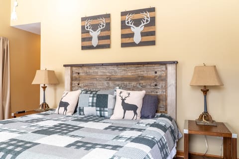 7 bedrooms, iron/ironing board, WiFi, bed sheets